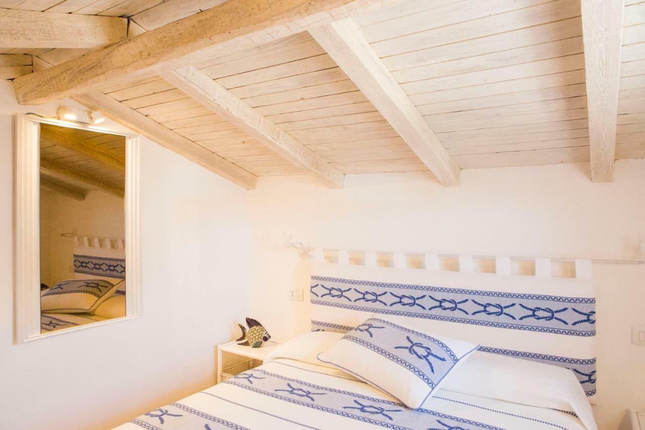 Apartamento Blue Portrait House Golfo Aranci Exterior foto