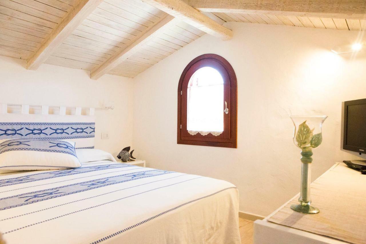 Apartamento Blue Portrait House Golfo Aranci Exterior foto